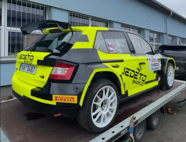 Rally Vsetín – rožnovsko-zuberská posádka Řehák–Říha pátá